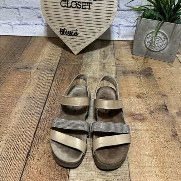 Naot Krista Wedge Strappy Sandal Satin Gold Leather/Beige with Silver Rivets 8 - Picture 4 of 11